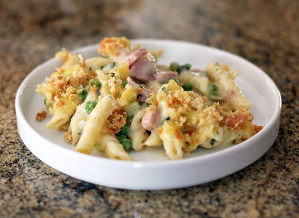 Ham and Pea Casserole with Breadcrumbs