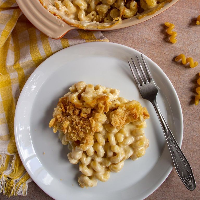 Ritz Cracker Mac and Cheese Bake