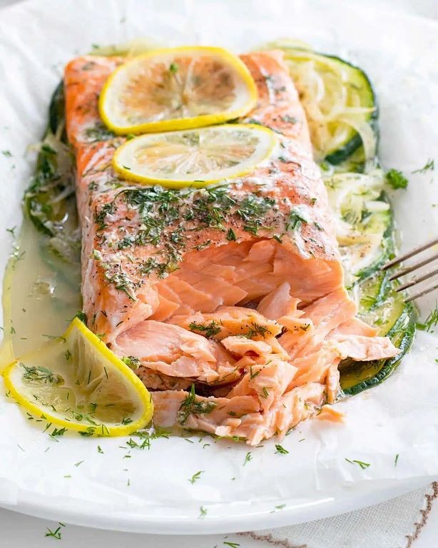 Salmon en Papillote with Lemon and Herbs