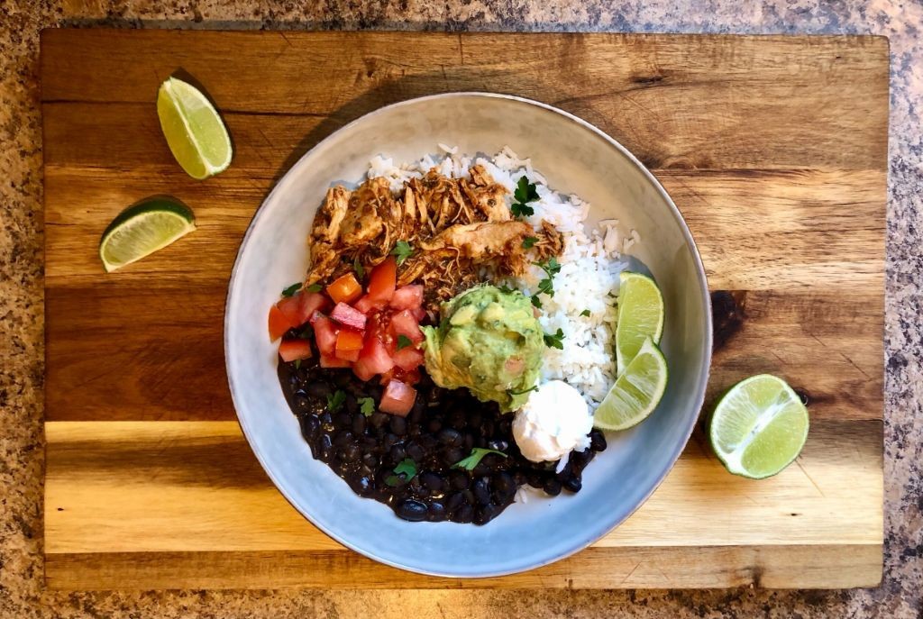 Slow Cooker Chicken Tinga Rice Bowl