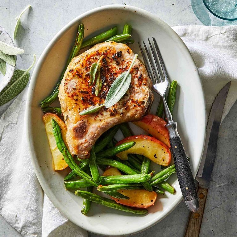 Air Fryer Pork Chops with Apple Slices
