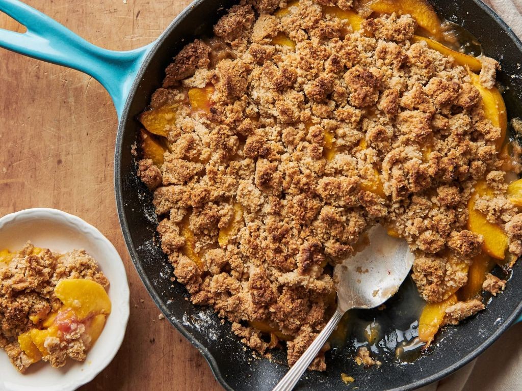 Apple Cinnamon Frozen Fruit Crumble