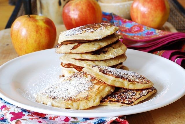 Apple Cinnamon Greek Yogurt Pancakes