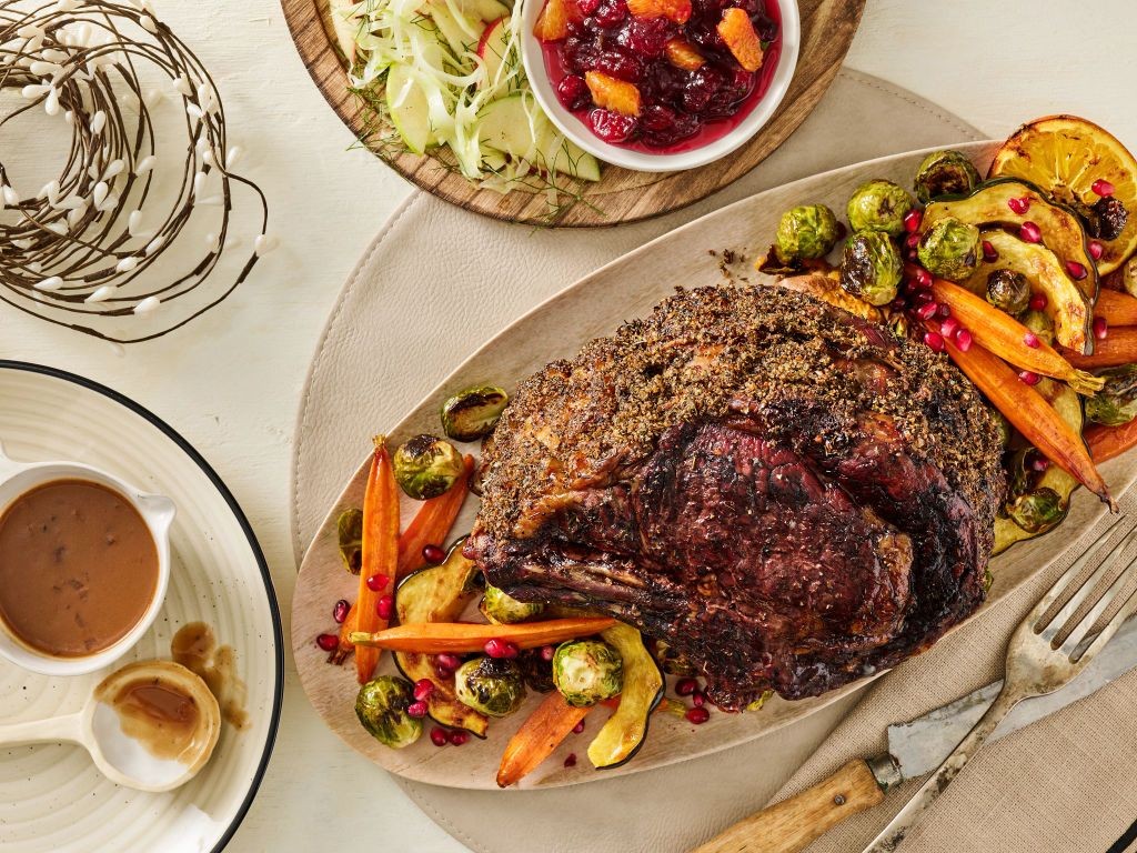 Beef Rib Roast with Red Wine Gravy