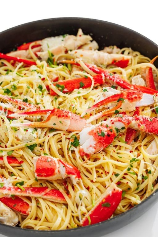 Blue Crab Linguine with White Wine Sauce