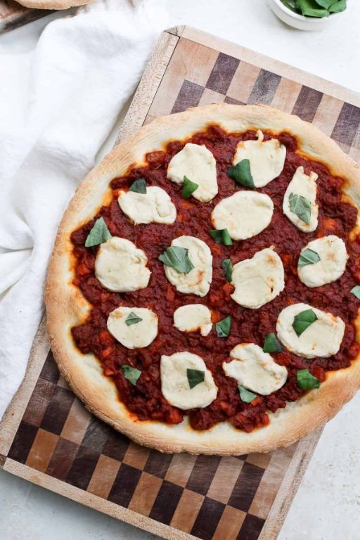 Bolognese Pizza with Mozzarella and Basil