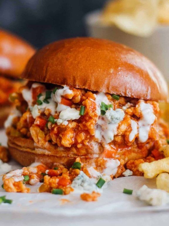 Buffalo Chicken Sloppy Joes