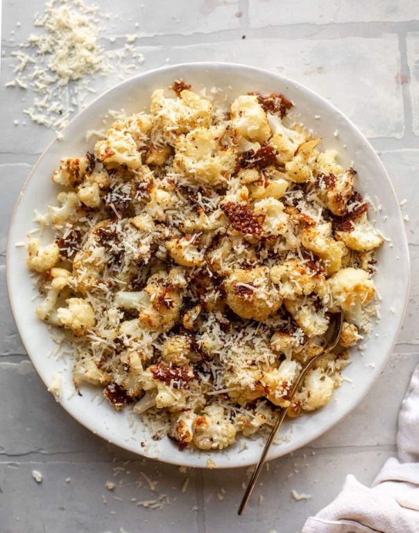 Cacio e Pepe Cauliflower Bake