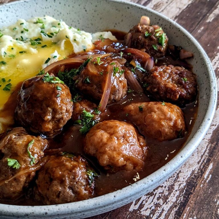 Caramelized Onion Gravy Meatball Sauce