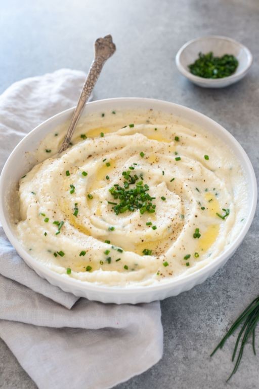 Cauliflower Mash with Garlic and Chives