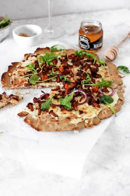 Chanterelle and Caramelized Onion Flatbread