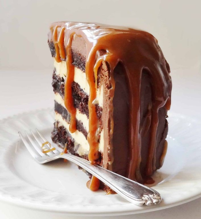 Chocolate Caramel Fudge Cake