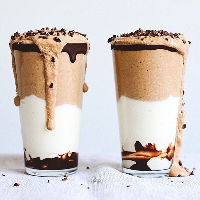 Chocolate Vanilla Swirl Smoothie