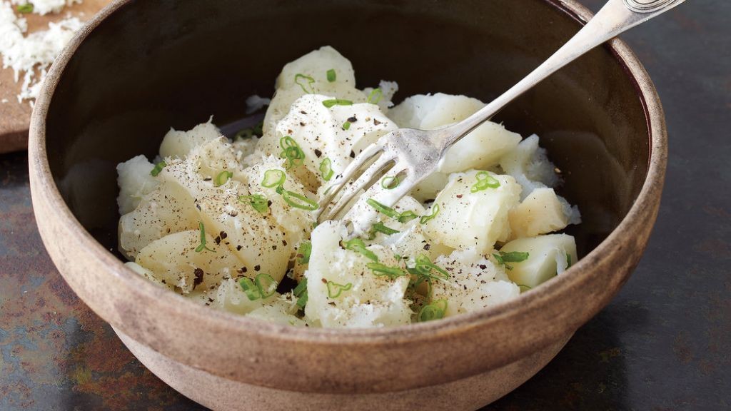 Creamy Horseradish Mashed Turnips