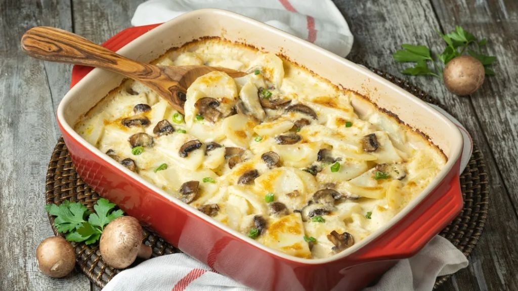 Creamy Mushroom and Potato Bake