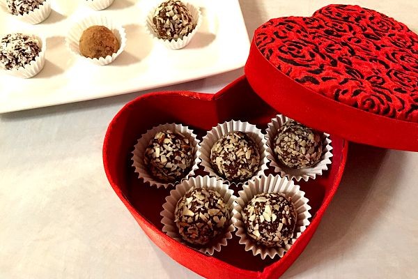Dark Chocolate Greek Yogurt Truffles