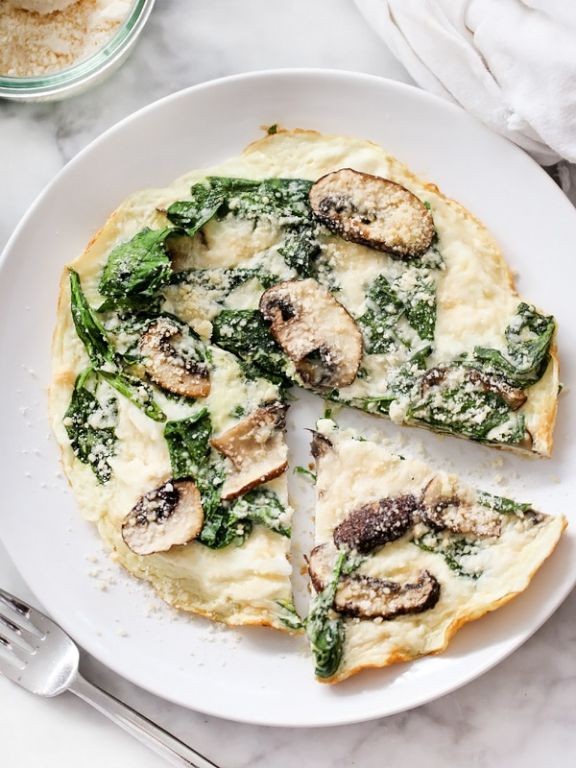 Egg White Omelet with Spinach and Mushrooms