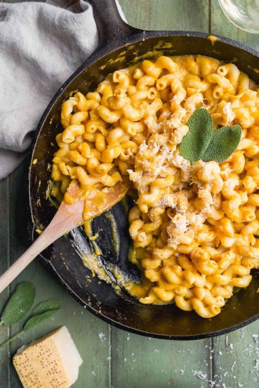 Elbow Macaroni with Creamy Pumpkin Sauce
