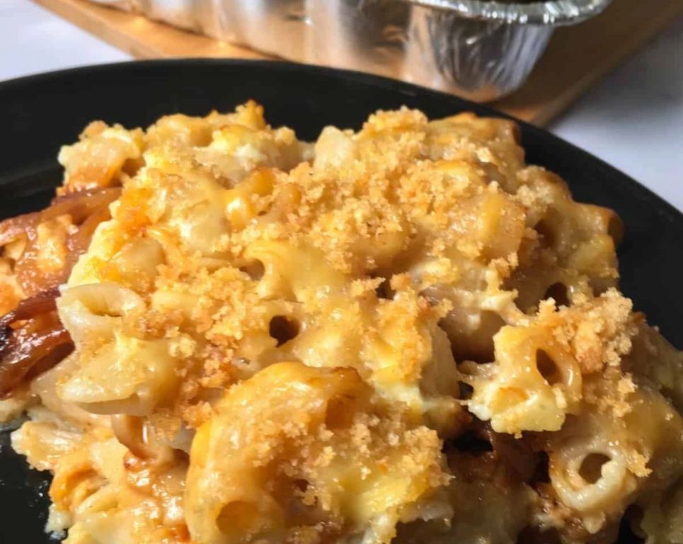 Elbow Macaroni with Smoked Gouda and Caramelized Onions