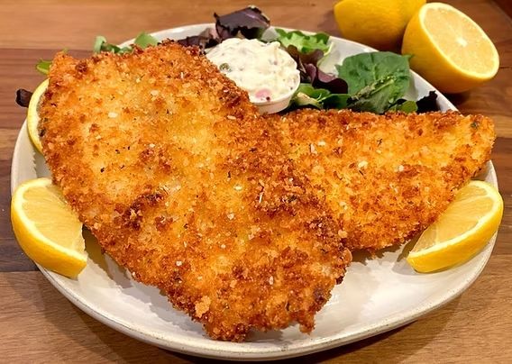 Fish Milanesa with Tartar Sauce