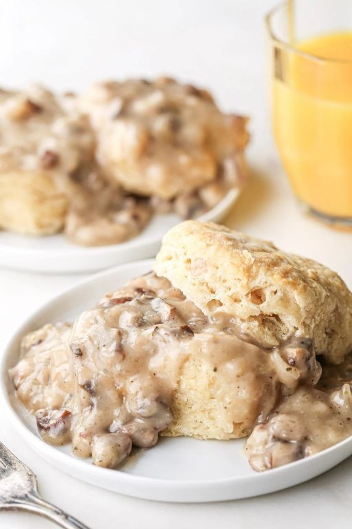Flaky Biscuits and Mushroom Gravy