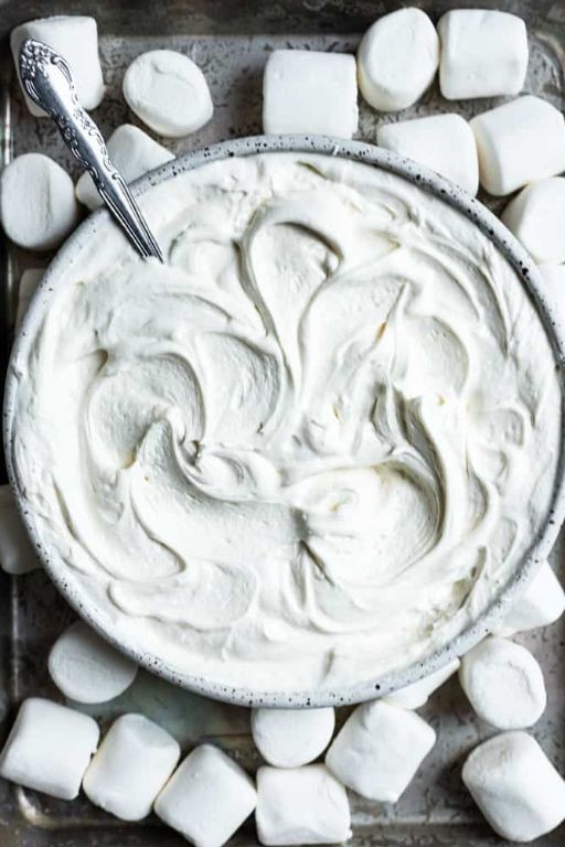 Fluffy Marshmallow Creme Frosting