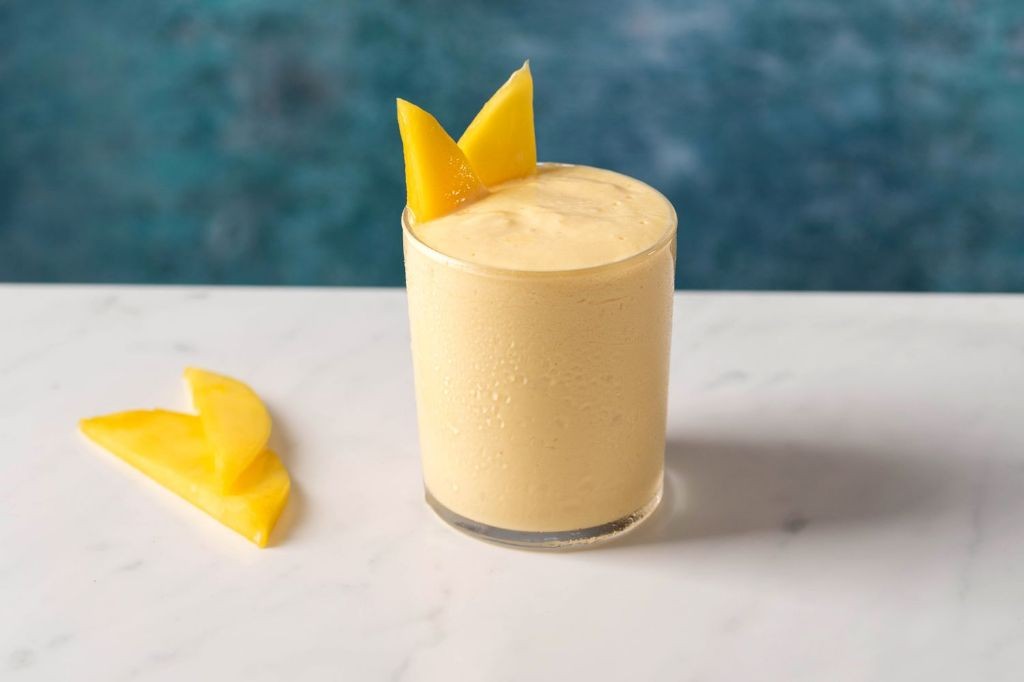Gentle Mango and Yogurt Smoothie
