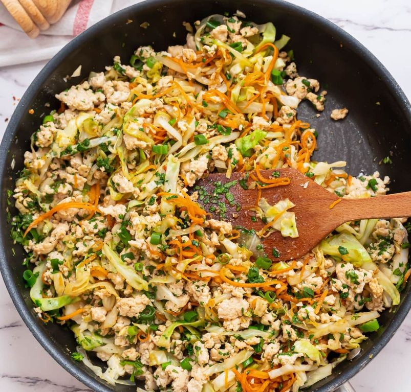Ground chicken and cabbage stir-fry
