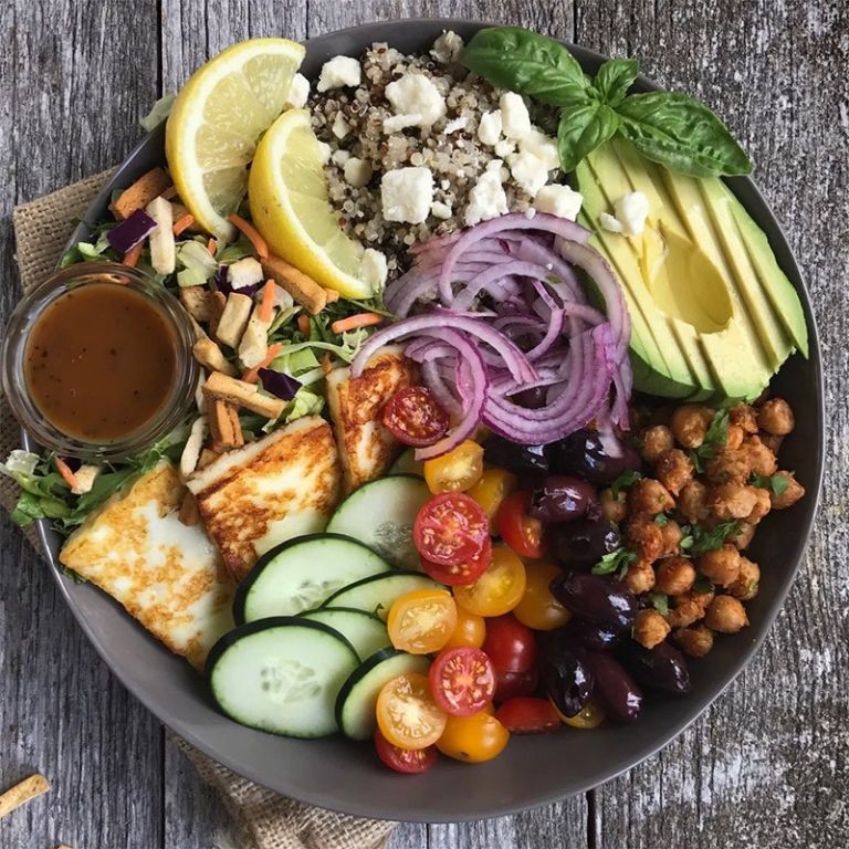 Halloumi and Chickpea Buddha Bowl