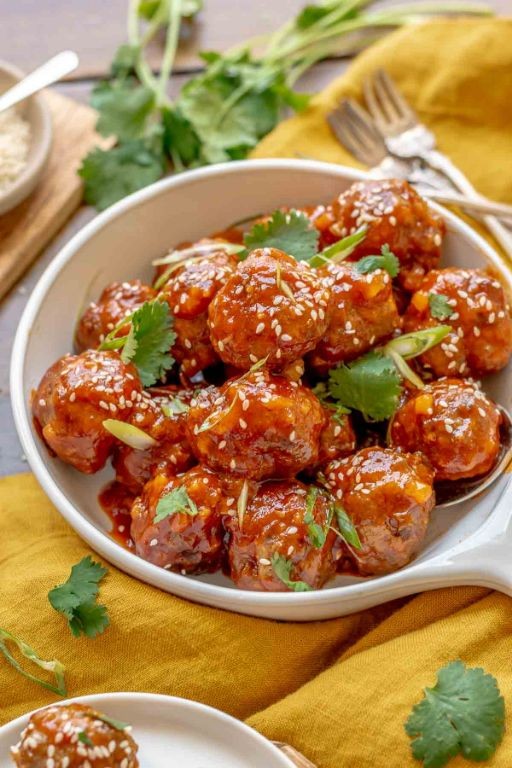 Honey Sriracha Meatballs with Sesame Seeds
