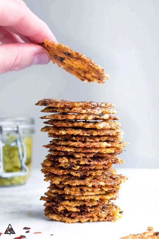 Keto Pesto Parmesan Crisps