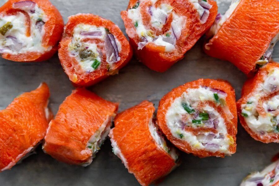Keto Smoked Salmon and Cream Cheese Roll-Ups