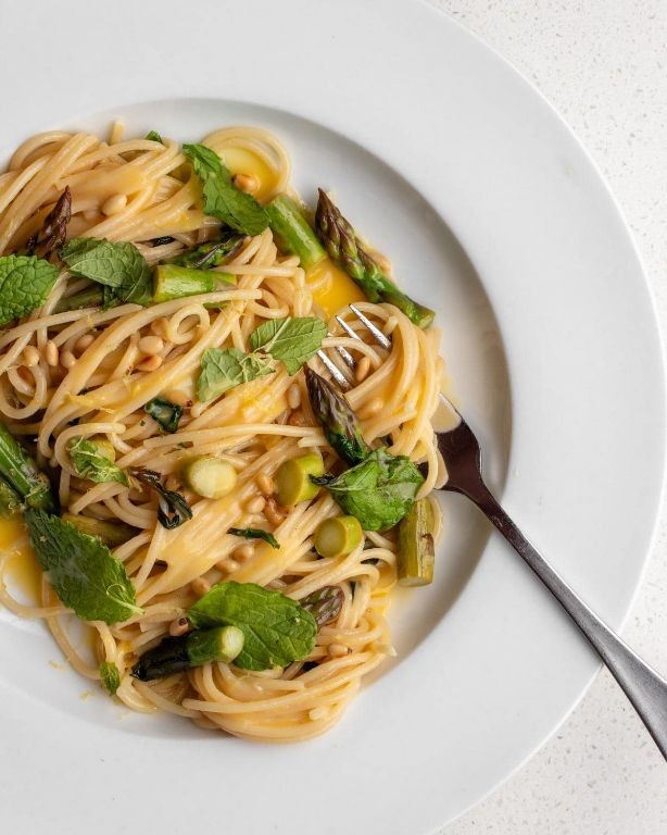 Lemon Butter Pasta with Asparagus