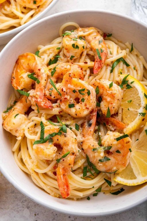 Lemon Garlic Shrimp Scampi with Pasta