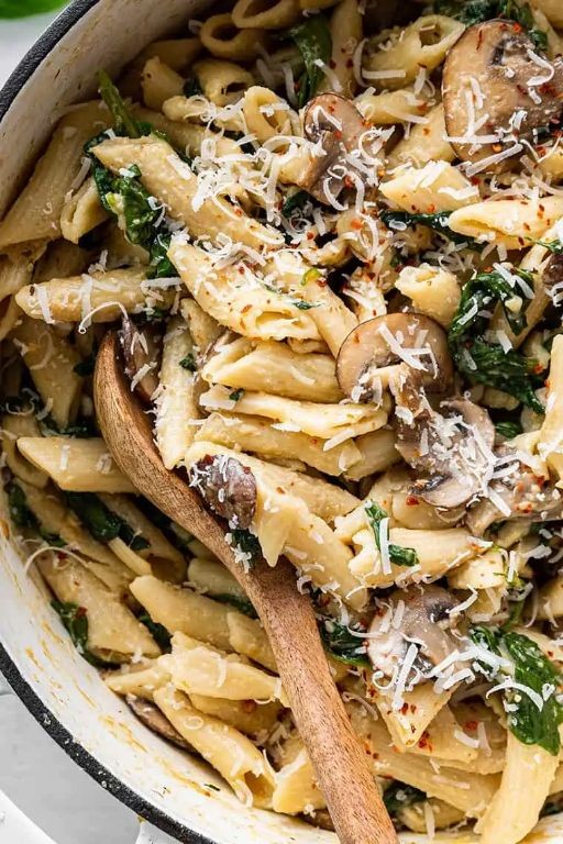 One-Pan Mostaccioli with Spinach and Mushrooms