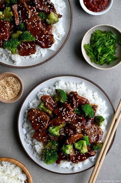 One-Pan Pork and Broccoli with Teriyaki Sauce
