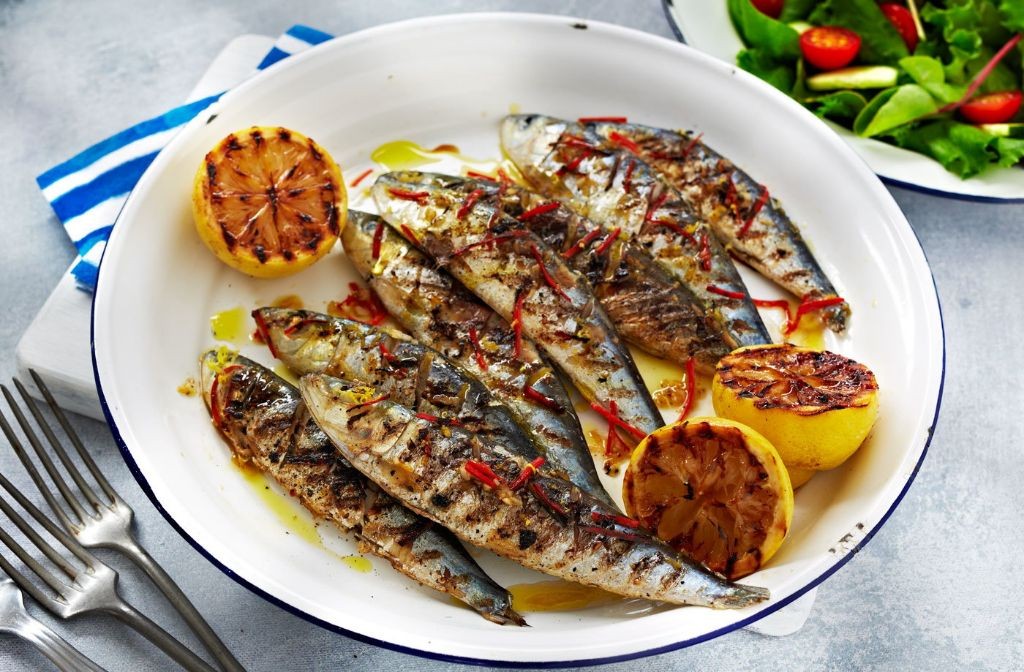 Pan-Fried Sardines with Garlic and Lemon