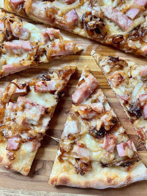 Pastrami and Caramelized Onion Pizza