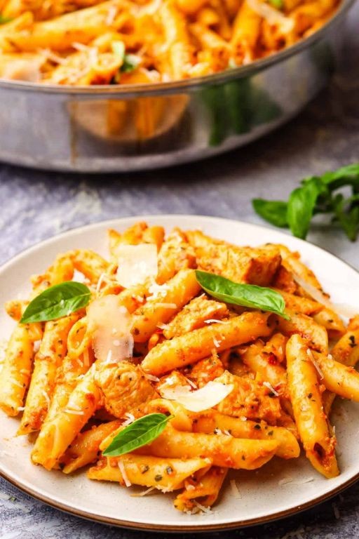 Pesto Mostaccioli with Sun-Dried Tomatoes