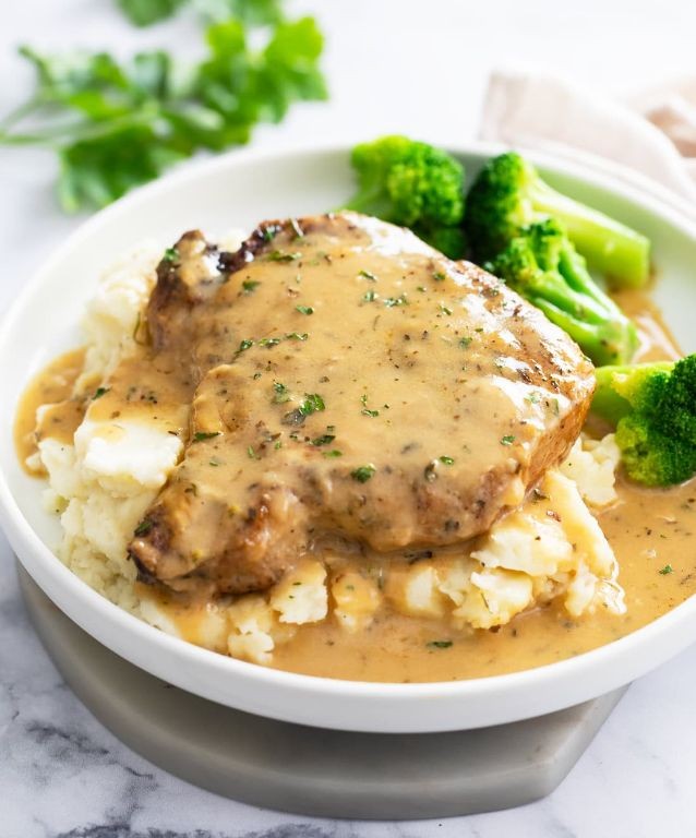 20 Delicious Easy Pork Chop Dinner Recipes Perfect for Weeknights