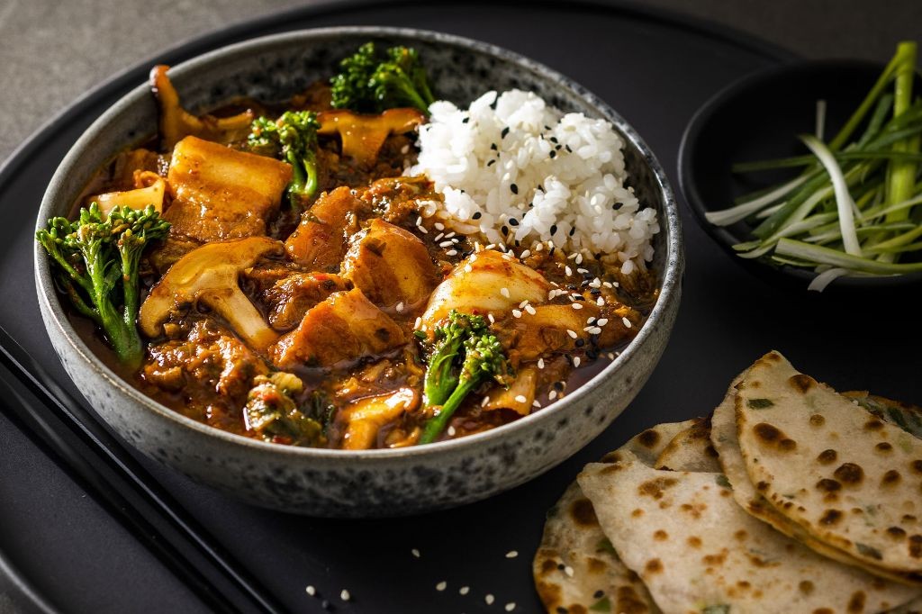 Pork and Broccoli Soup with Shiitake Mushrooms