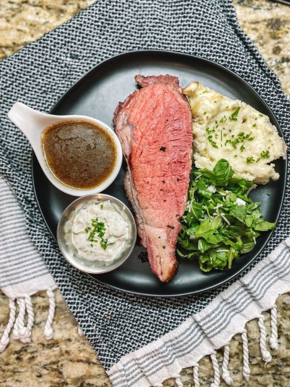 Prime Rib with Creamy Au Jus Gravy