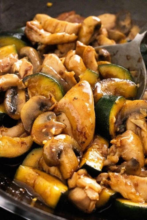 Quick Panda Express Mushroom Chicken Skillet