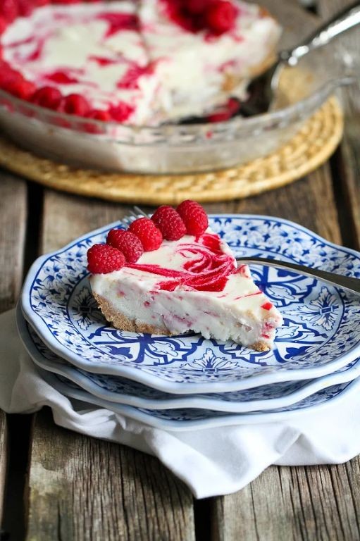 Raspberry Swirl Pudding Pie