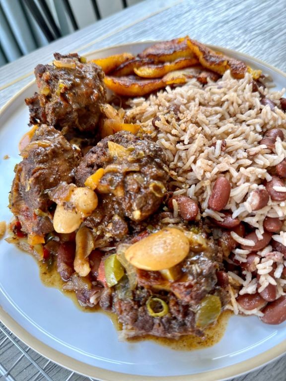 Red Wine Braised Turkey Necks