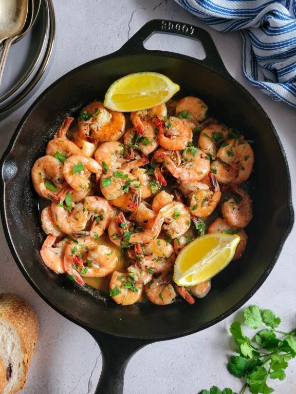 Sauteed Shrimp with Garlic and White Wine