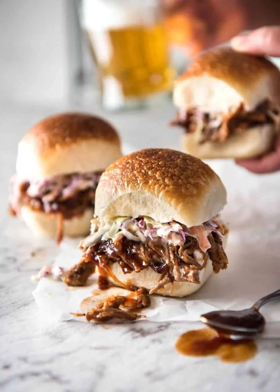 Slow Cooker Pulled Pork Sliders