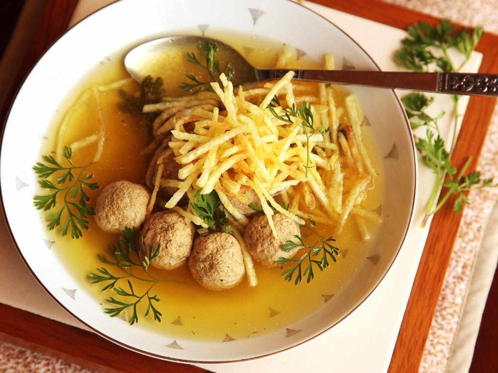 Sopa de Albóndigas (Meatball Soup)