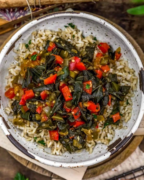 Spicy Collard Greens with Red Pepper Flakes and Garlic