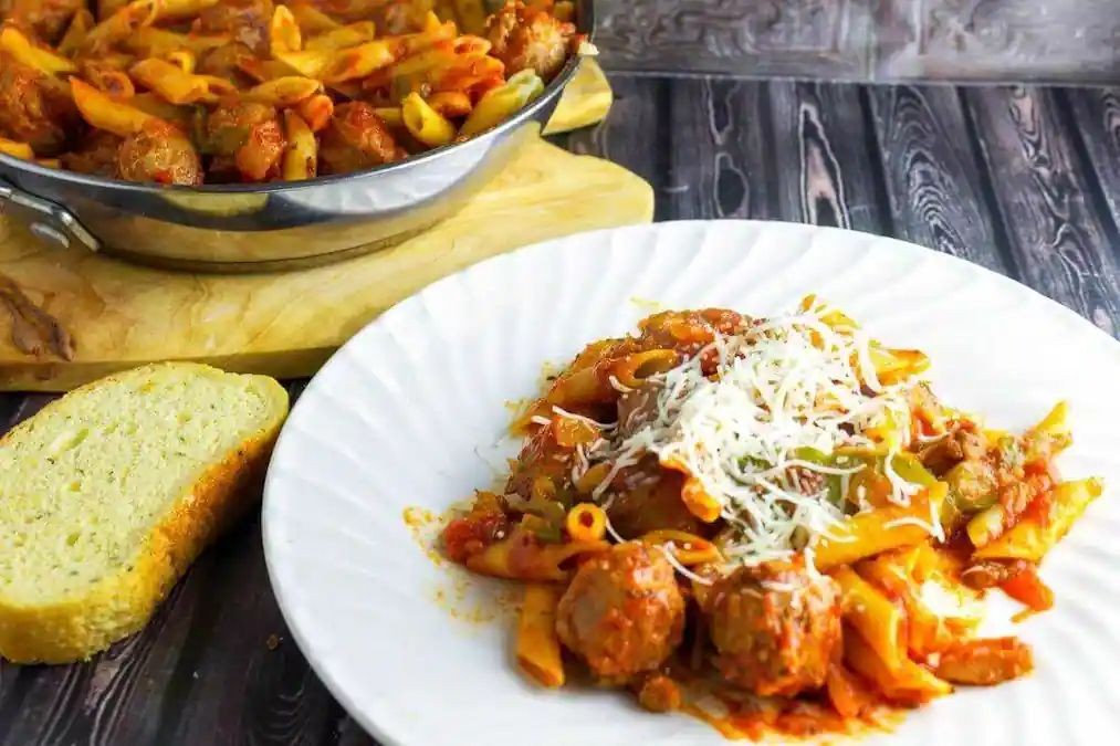 Spicy Sausage and Pepper Mostaccioli